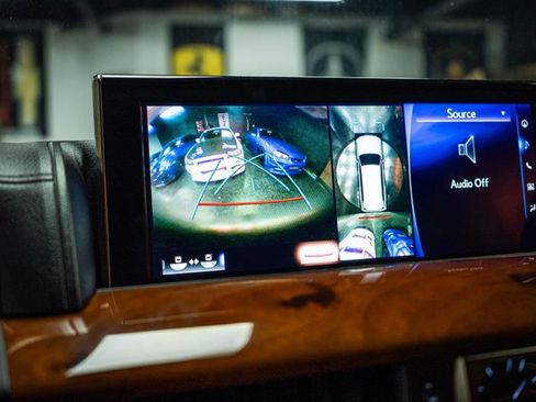 Used 2016 Lexus LX 570 4WD image 28