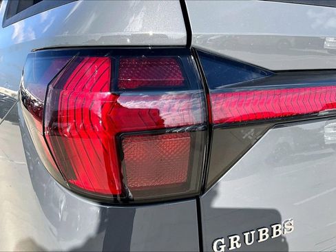 Used 2024 Hyundai Santa Cruz Limited image 40