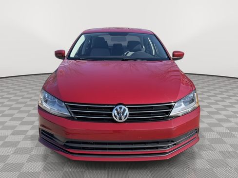 Used 2017 Volkswagen Jetta S image 2