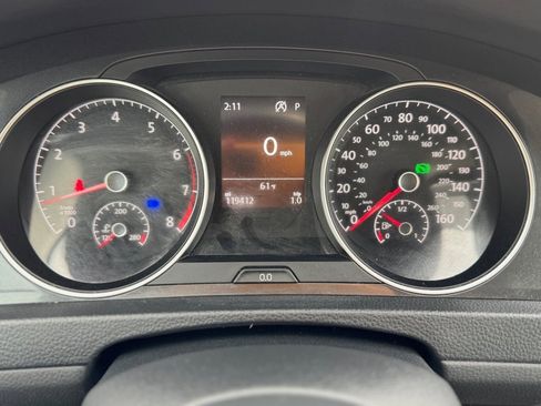 Used 2019 Volkswagen Golf 4-Door image 13