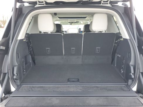 New 2025 Lincoln Navigator Reserve image 32