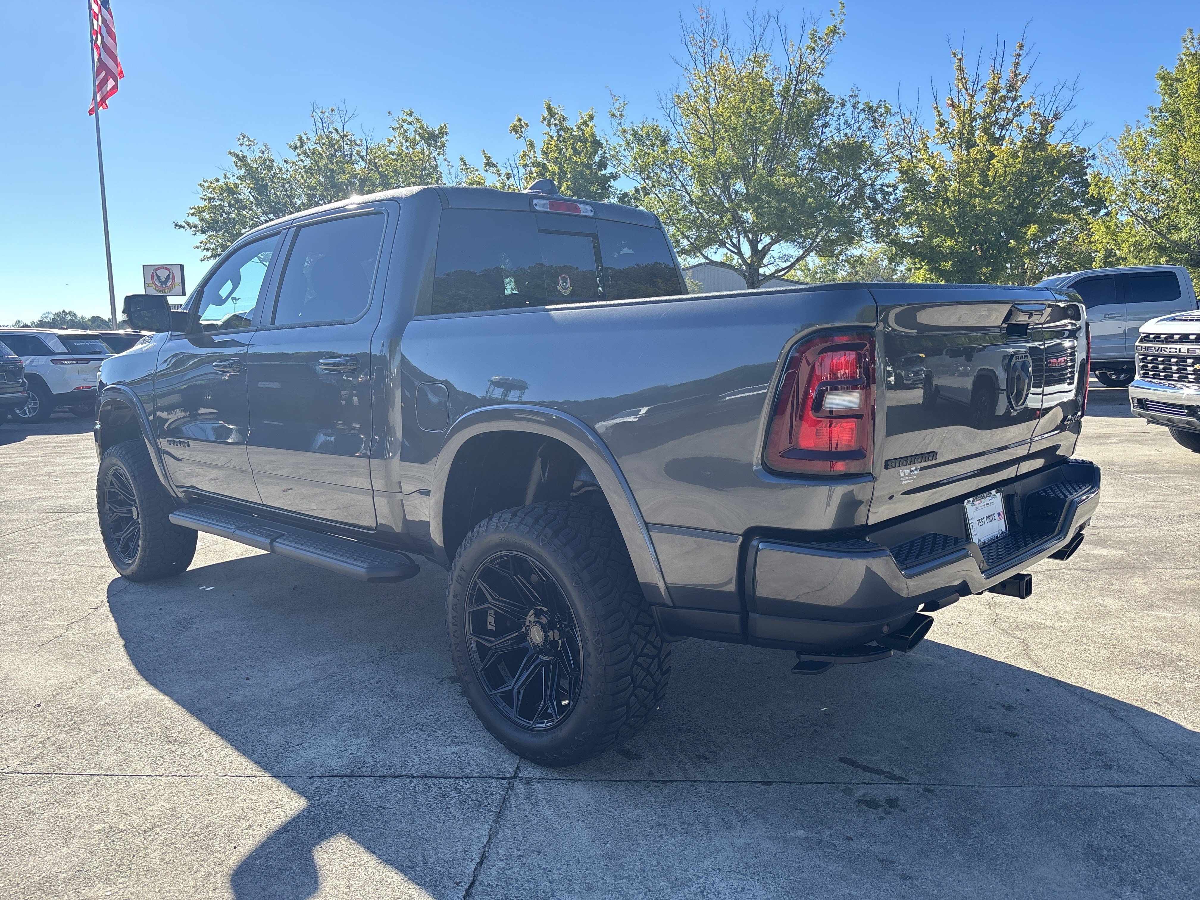 Used 2025 RAM 1500 Big Horn AWD/4WD image 5