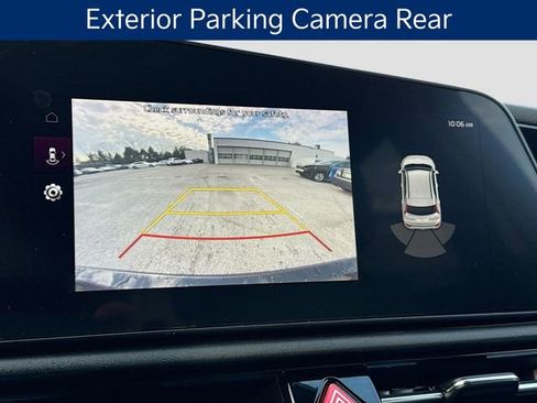 Used 2023 Kia Niro EX image 17