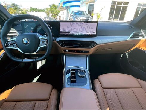Used 2026 BMW 330i xDrive Sedan AWD/4WD image 15