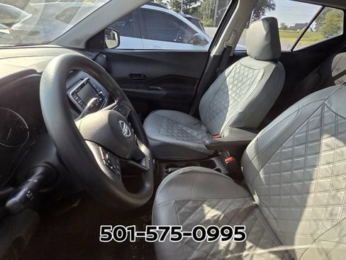 Used 2025 Nissan Kicks Play S FWD image 9