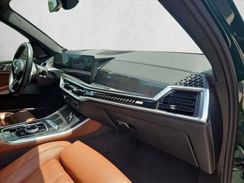 Used 2024 BMW X5 M60i AWD/4WD image 19