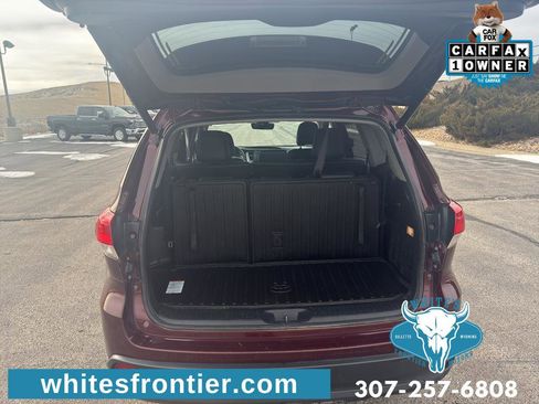 Used 2018 Toyota Highlander XLE image 10