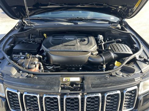Used 2019 Jeep Grand Cherokee Limited image 28