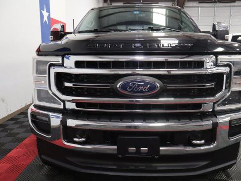 Used 2021 Ford F250 Lariat w/ Lariat Ultimate Package AWD/4WD image 14