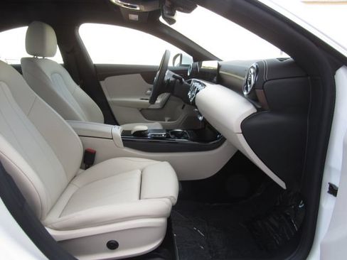 Certified 2023 Mercedes-Benz CLA 250 w/ Premium Package image 18