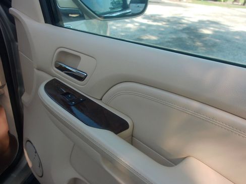 Used 2008 Cadillac Escalade 2WD image 41