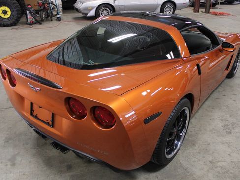 Used 2007 Chevrolet Corvette Coupe w/ Preferred Equipment Group image 17