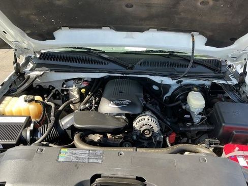 Used 2006 Chevrolet Silverado 1500 W/T RWD image 13