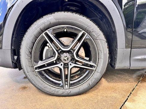 Certified 2024 Mercedes-Benz GLB 250 4MATIC image 4