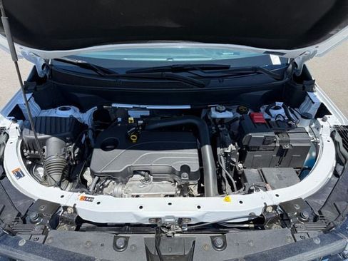 Used 2025 Chevrolet Equinox LT FWD image 16