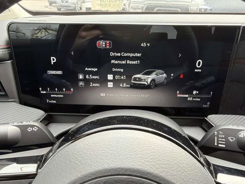 New 2026 Nissan Kicks SR w/ Cold Weather Package AWD/4WD image 18