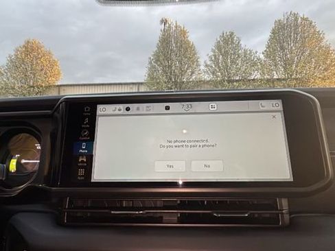 Used 2025 Jeep Wrangler Unlimited Rubicon 4xe w/ Safety Group image 20