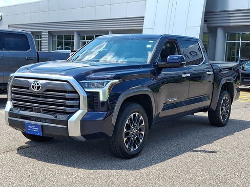 Used 2023 Toyota Tundra Limited AWD/4WD image 5