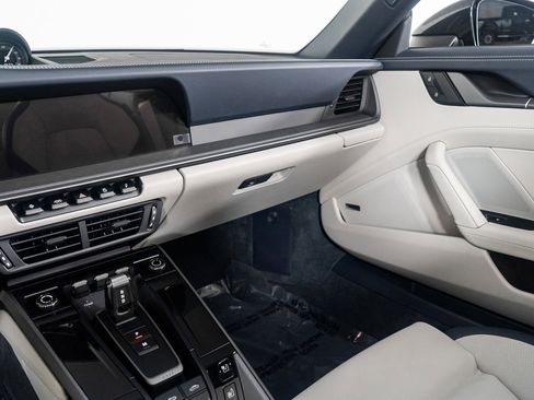 Used 2025 Porsche 911 Carrera S image 39