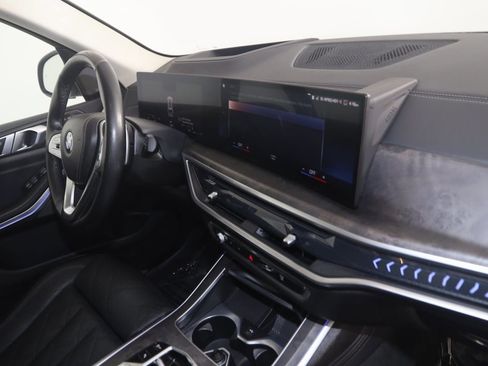 Used 2023 BMW X7 xDrive40i w/ Premium Package image 47