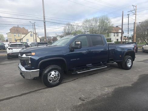 Used 2020 Chevrolet Silverado 3500 LT w/ All Star Edition image 3