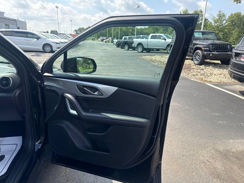Used 2022 Chevrolet Blazer LT AWD/4WD image 48
