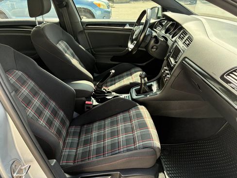 Used 2017 Volkswagen GTI S FWD image 27