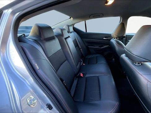 Used 2024 Nissan Altima 2.5 SR image 17