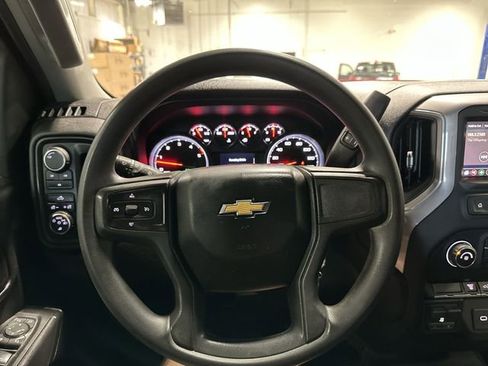 Used 2022 Chevrolet Silverado 2500 Custom w/ Custom Value Package AWD/4WD image 15