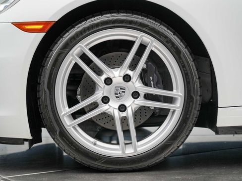 Used 2015 Porsche 911 Targa 4 AWD/4WD image 19