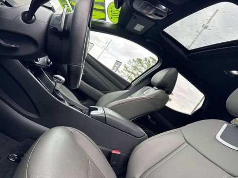 Used 2025 Hyundai Santa Cruz Limited image 33