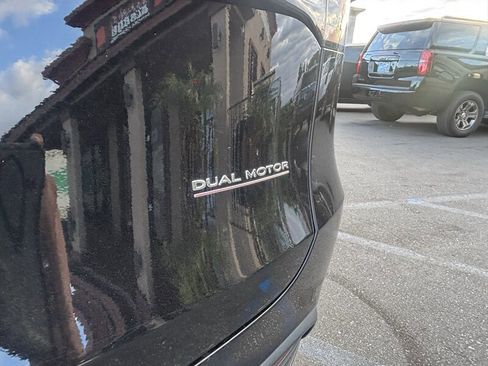 Used 2022 Tesla Model Y Performance AWD/4WD image 7