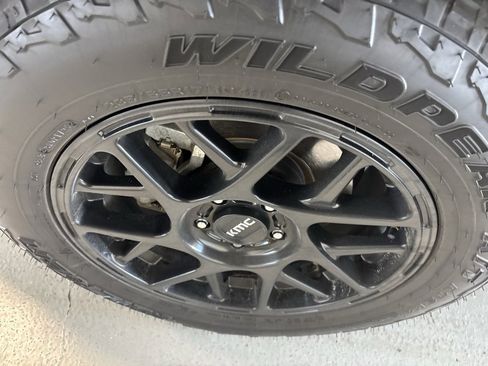 Used 2021 Toyota RAV4 LE image 8