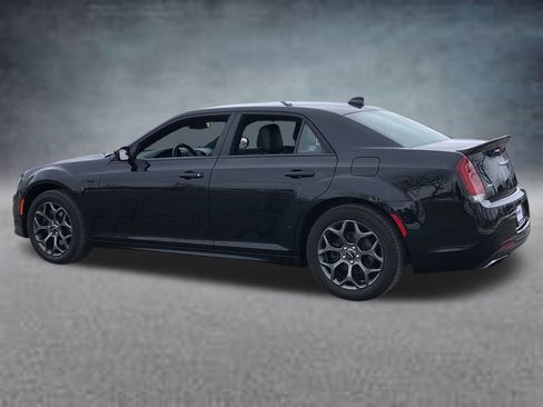 Used 2018 Chrysler 300 S w/ S Model Appearance Package image 4