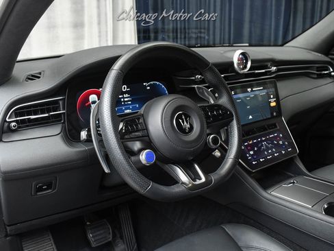 Used 2024 Maserati Grecale GT image 8