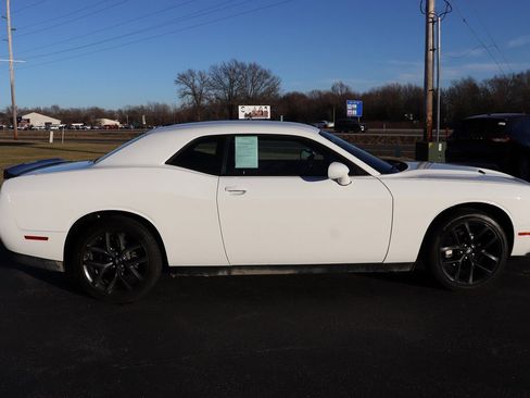Used 2023 Dodge Challenger SXT w/ Blacktop Package image 11