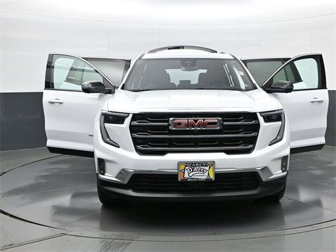 Used 2024 GMC Acadia Elevation image 32