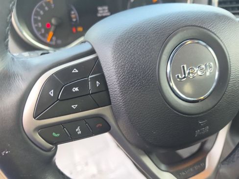 Used 2019 Jeep Grand Cherokee Limited w/ Luxury Group II RWD image 15
