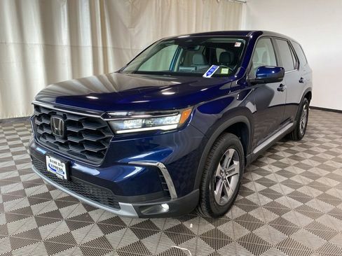 Used 2023 Honda Pilot EX-L image 3