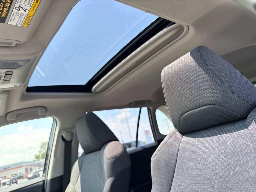 Used 2019 Toyota RAV4 XLE w/ Convenience Package AWD/4WD image 24