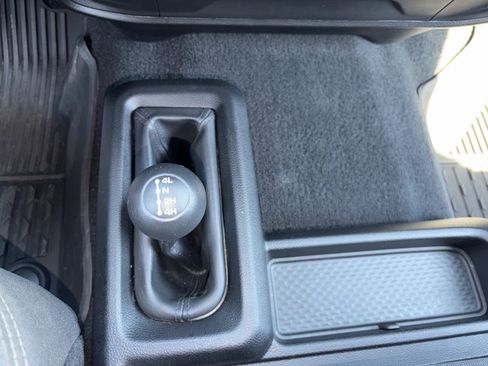 Used 2024 RAM 2500 Tradesman w/ Chrome Appearance Group image 17