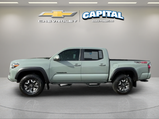 Used 2022 Toyota Tacoma TRD Off-Road w/ Technology Package AWD/4WD image 3