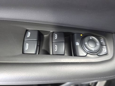Used 2025 Chevrolet Tahoe Z71 AWD/4WD image 27