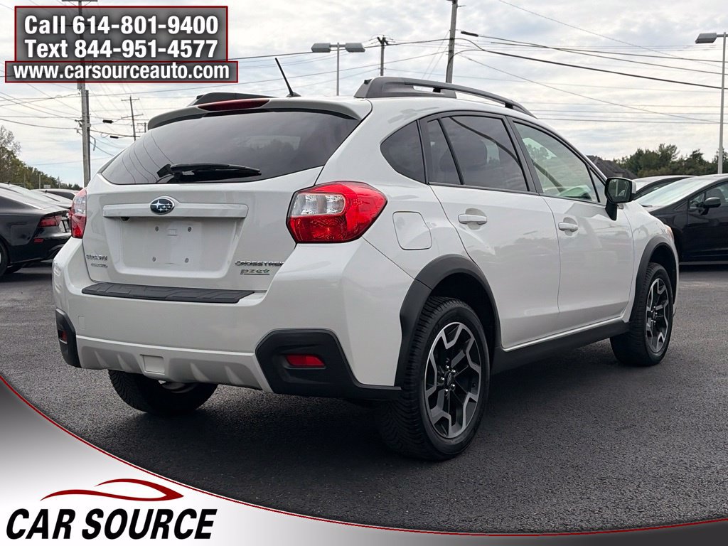 Used 2017 Subaru Crosstrek 2.0i Premium w/ Moonroof Package AWD/4WD image 5