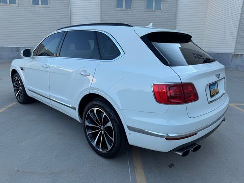 Used 2019 Bentley Bentayga image 5