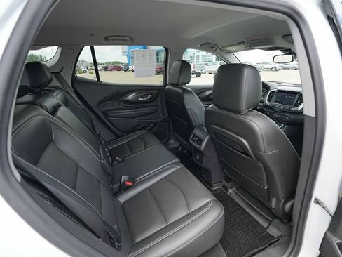 Used 2023 GMC Terrain SLT AWD/4WD image 25