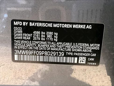 Used 2023 BMW 330i Sedan w/ M Sport Package image 32