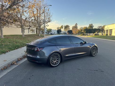 Used 2019 Tesla Model 3 Long Range image 4