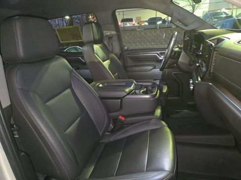 Used 2022 GMC Sierra 1500 SLT image 10