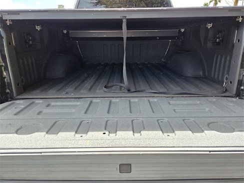 Used 2018 Ford F150 Platinum w/ Equipment Group 701A Luxury image 9